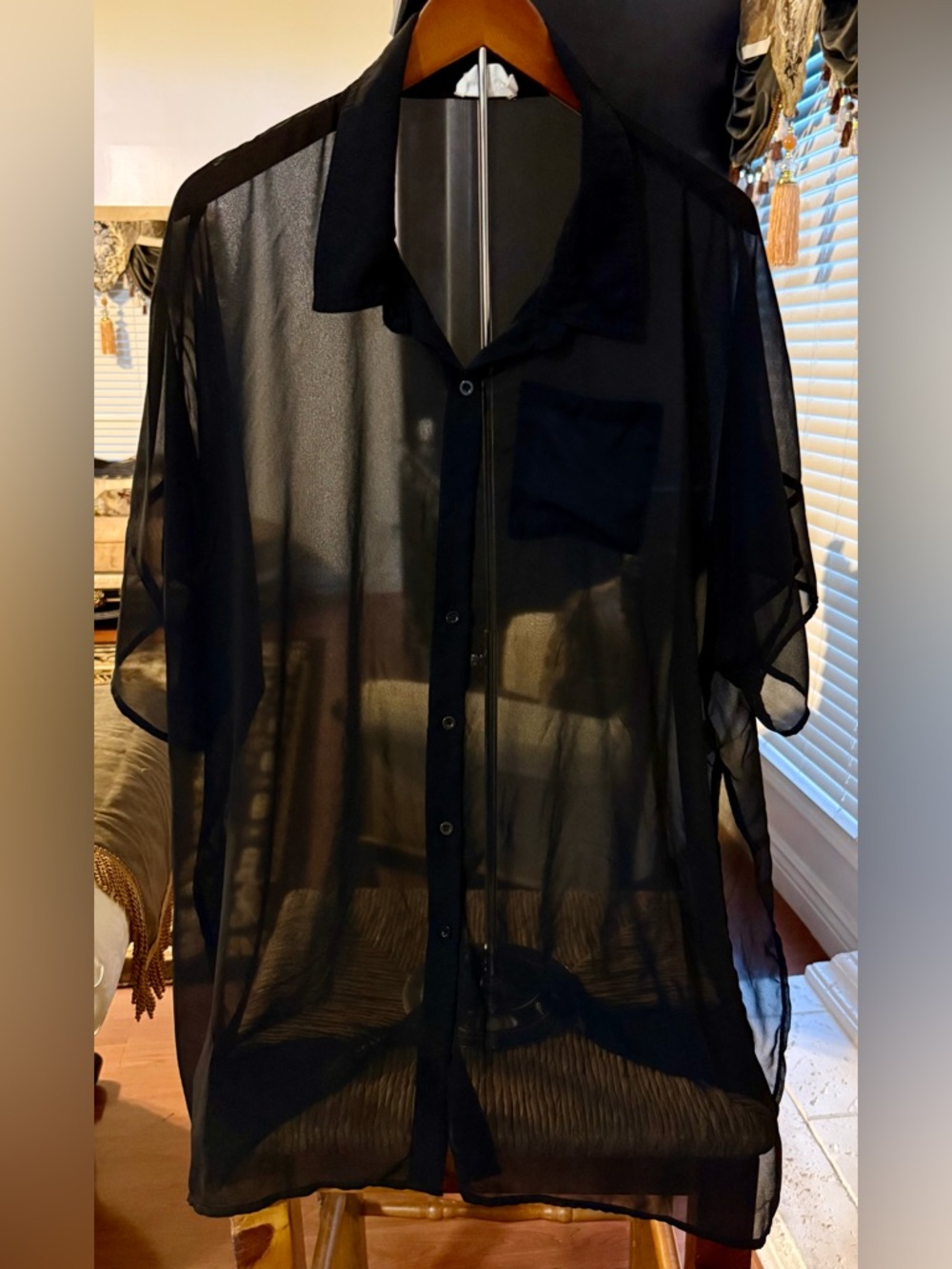 Pre-Loved Sheer Black Short-Sleeve Shirt for Women